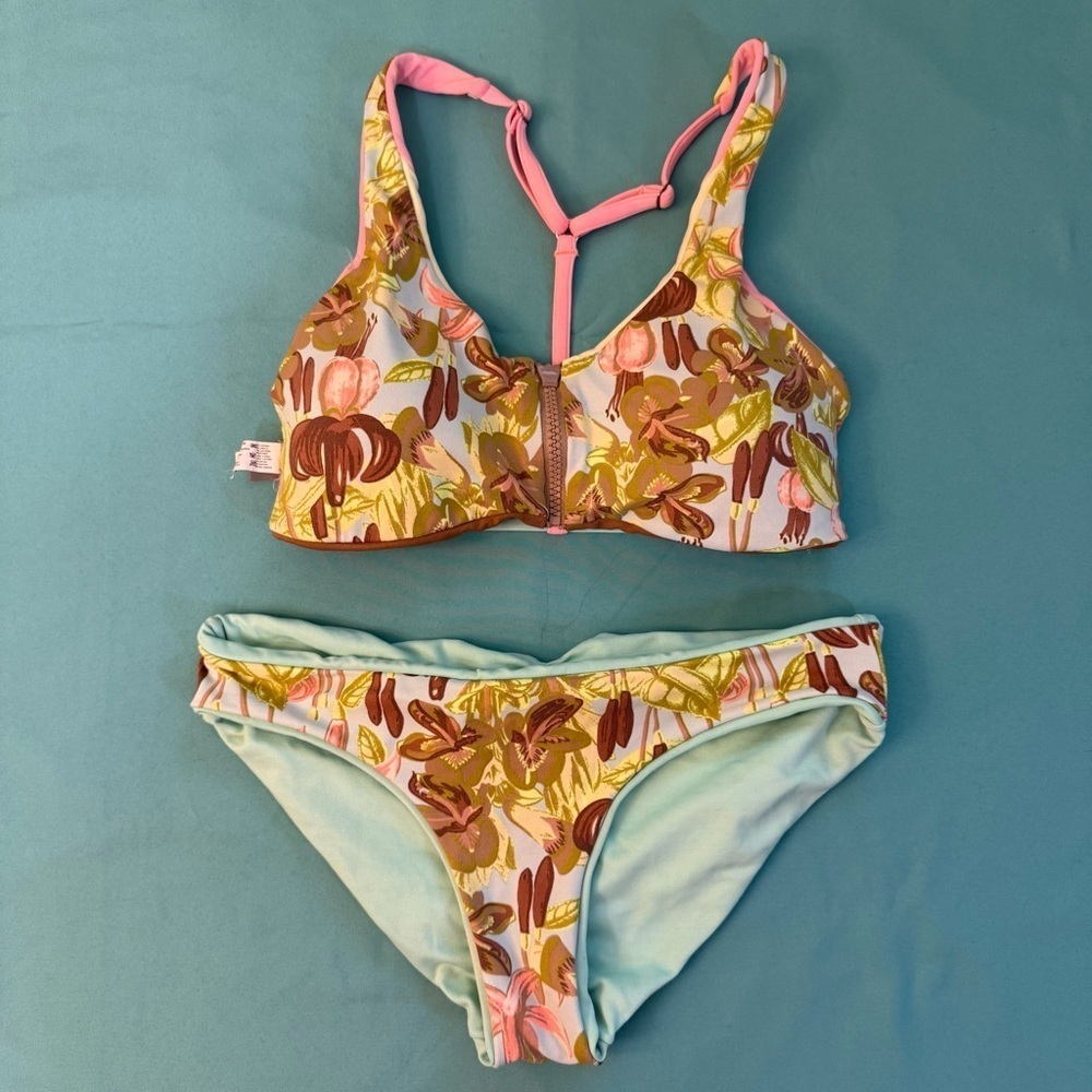 Maaji Multicolor Floral Bikini reversible lined padded top woman S swim suit‎